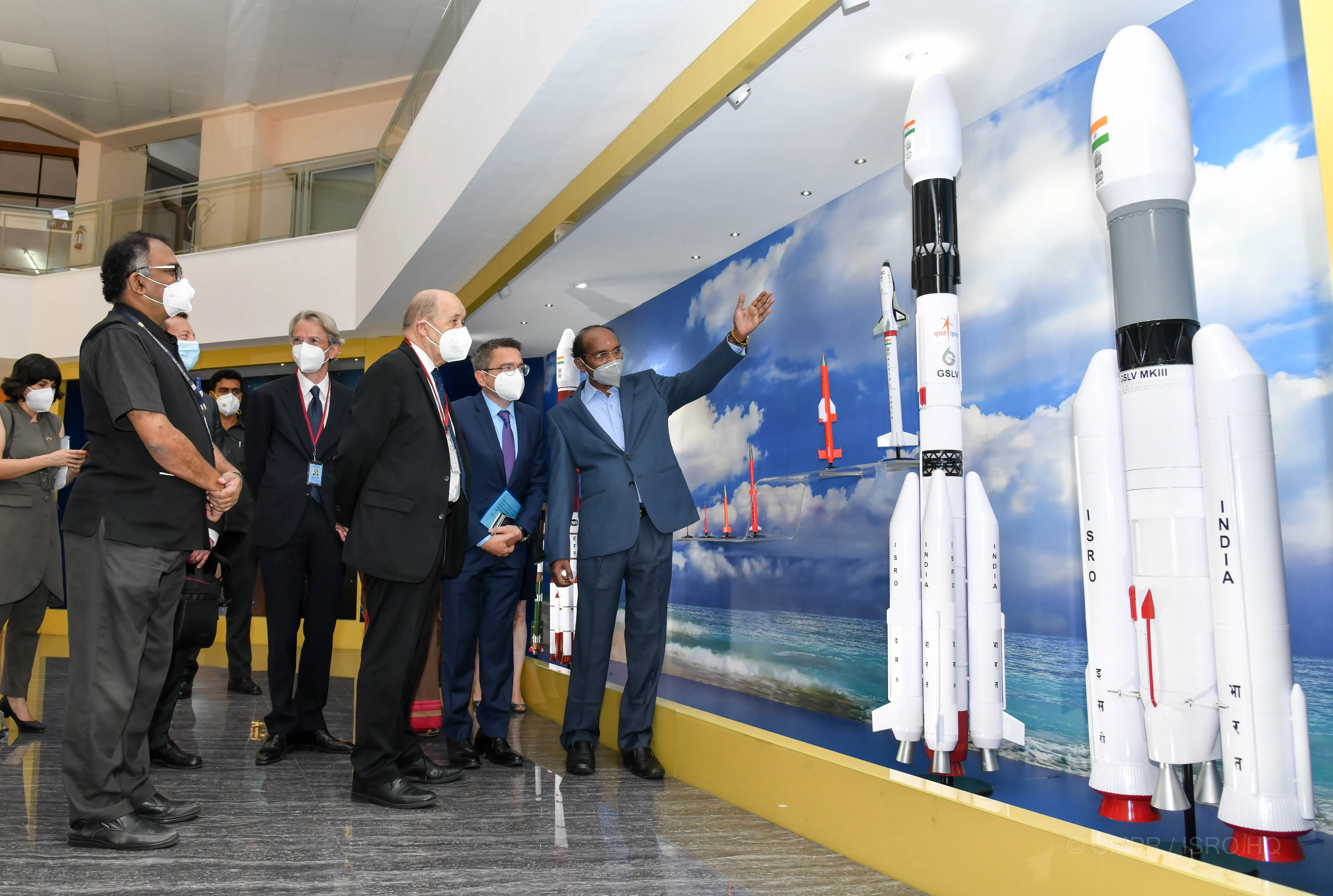 French minister visited ISRO HQ