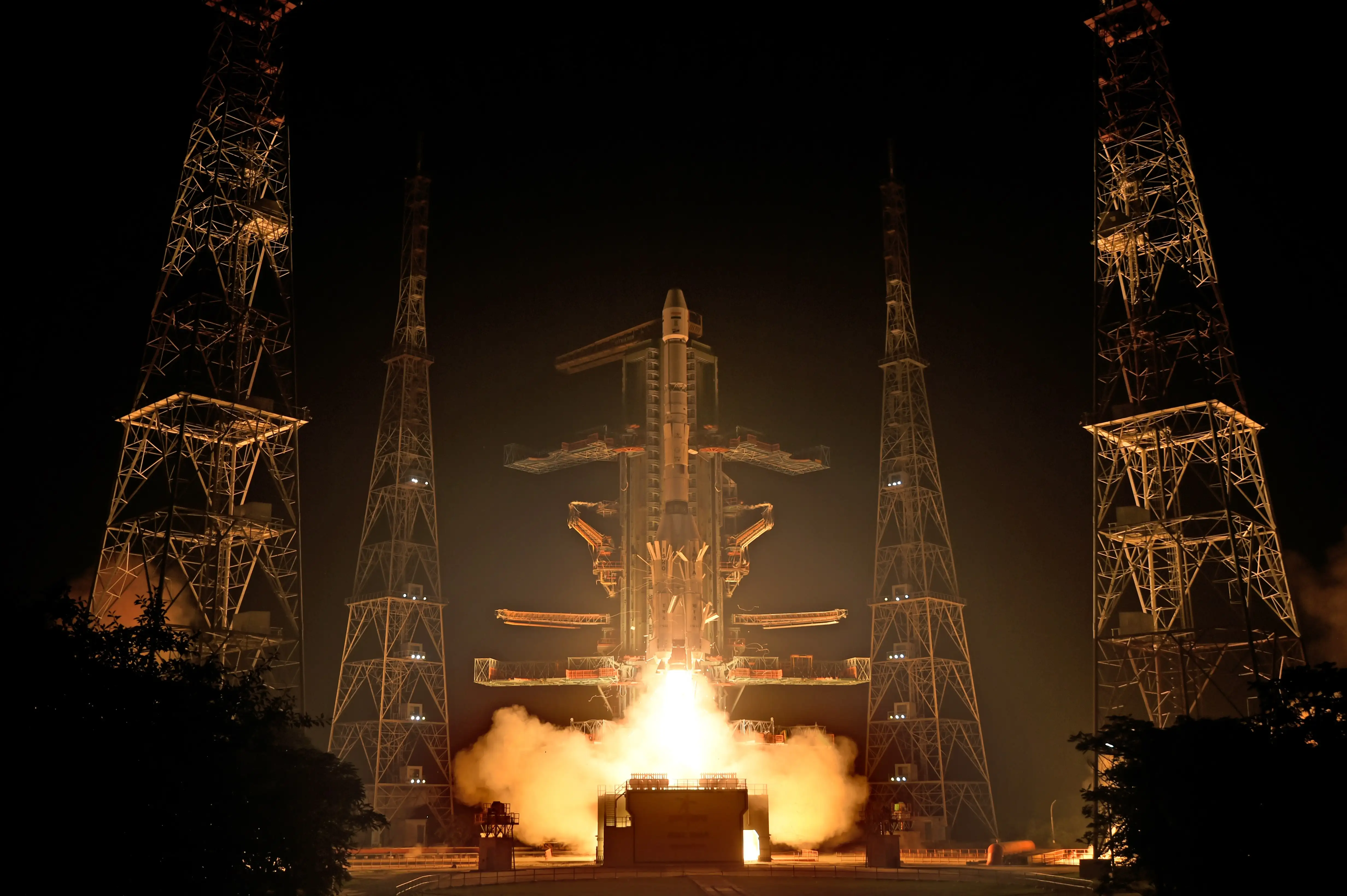 ISRO-র সরকারি NVS-03 mission gallery-তে GSLV-F18-এর উৎক্ষেপণের ছবি।