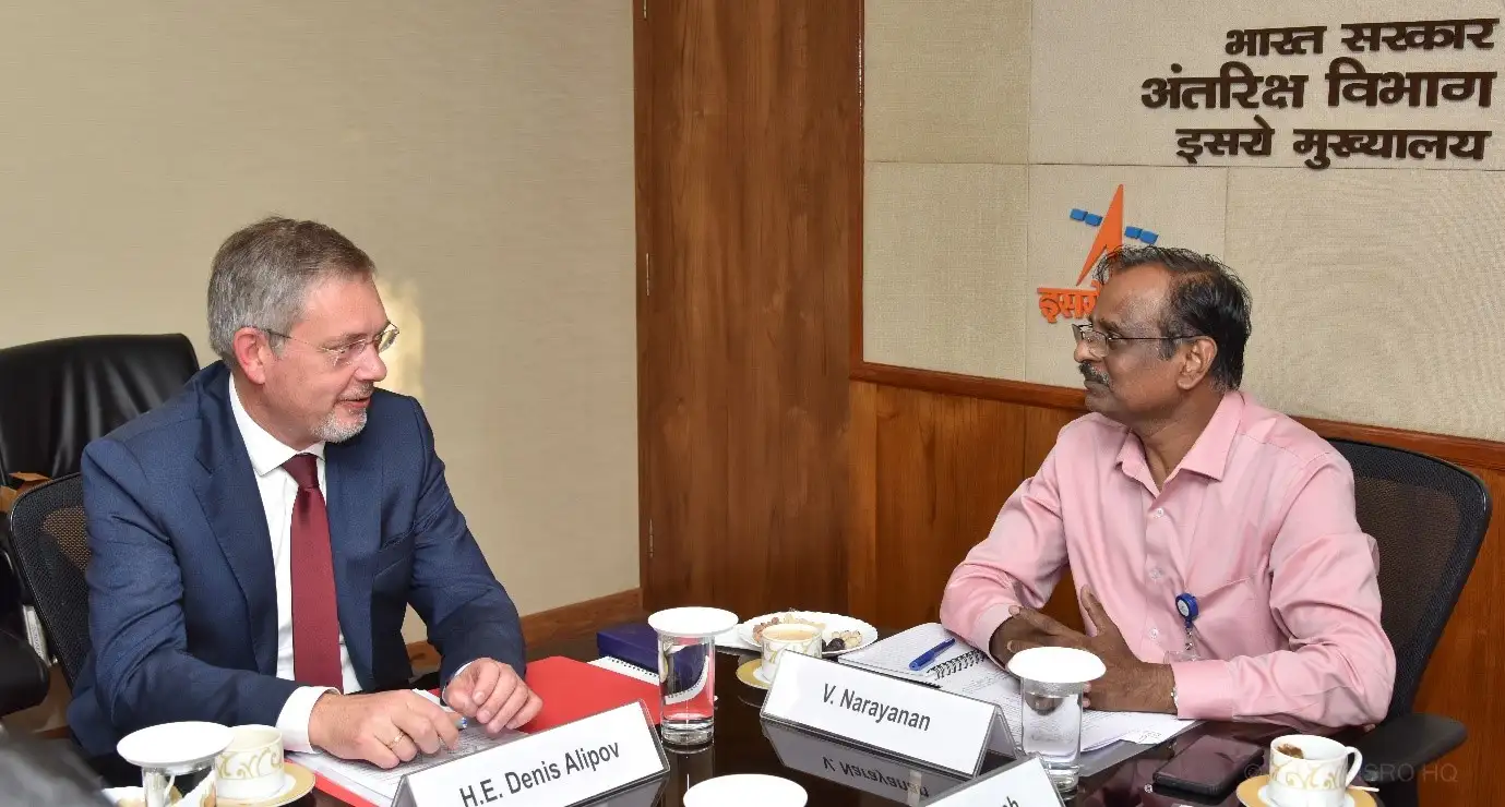  Russian Ambassador met Chairman, ISRO/Secretary, DOS