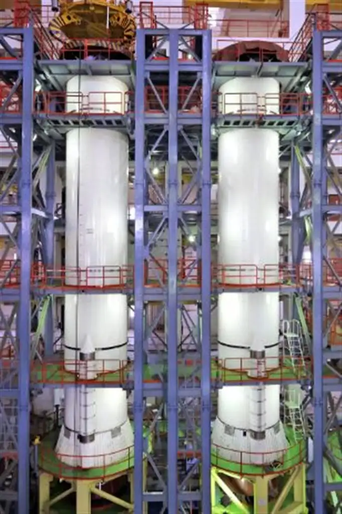 The fully integrated GSLV-MK III D1 carrying GSAT-19 at the Second Launch Pad - side view