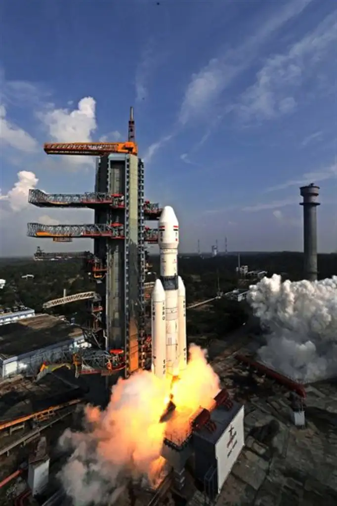 LVM3 X Lift Off