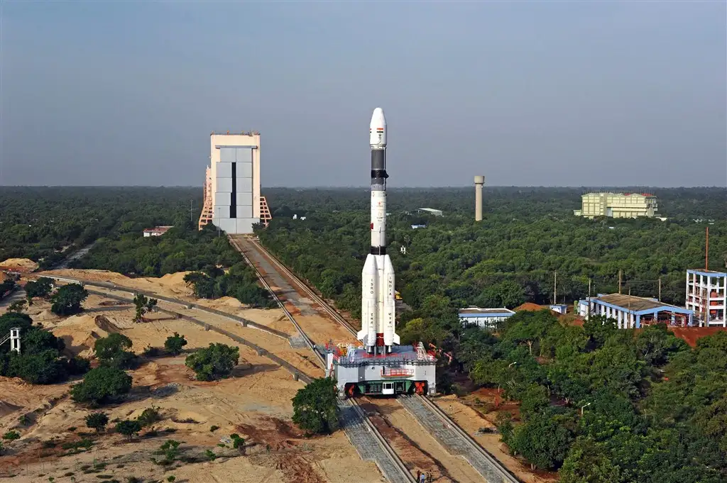 Panoramic View of GSLV-F05 being moved from VAB towards Launch Pad