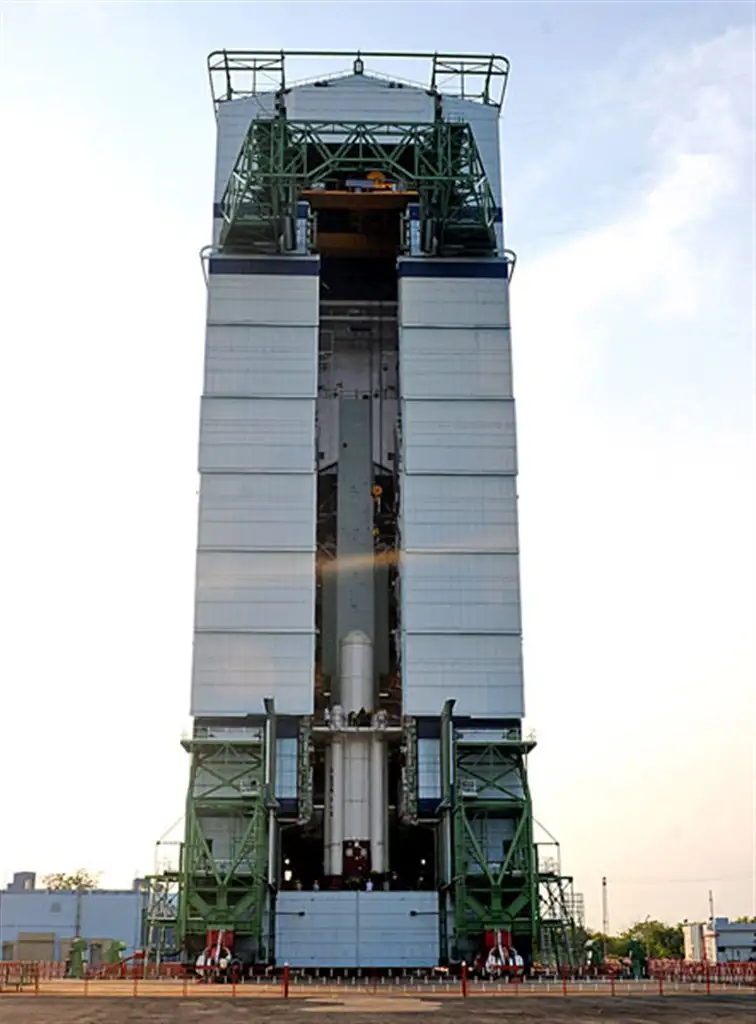 IMAGE OF MOBILE SERVICE TOWER CONTAINING FULLY ASSEMBLED PSLV-C22 FIRST STAGE