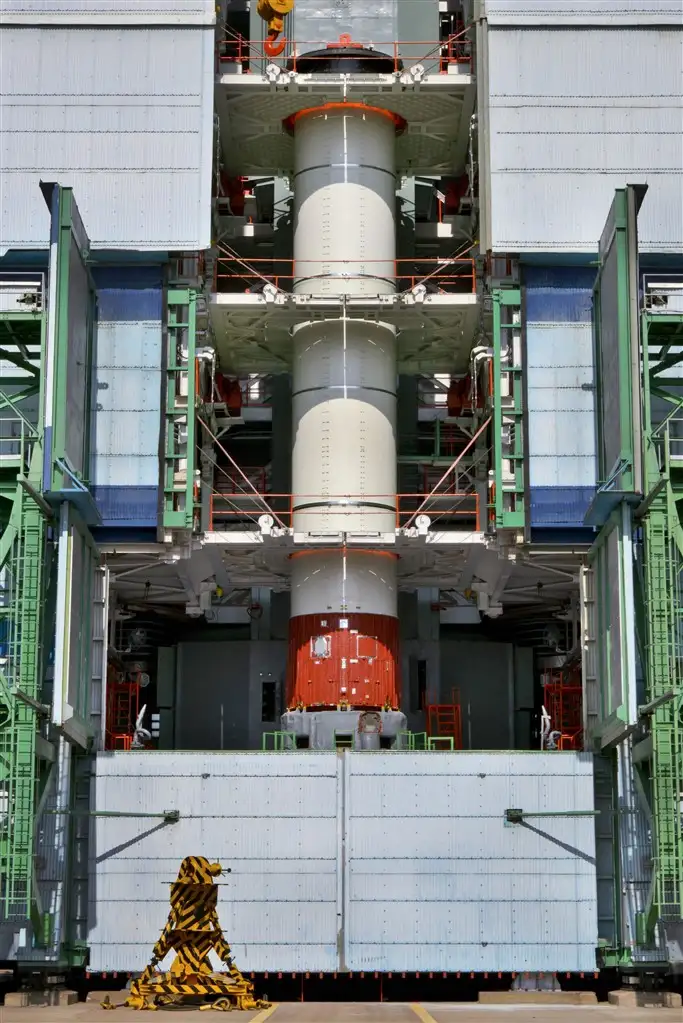 Core Stage of PSLV-C37 integrated on to Launch Pedestal