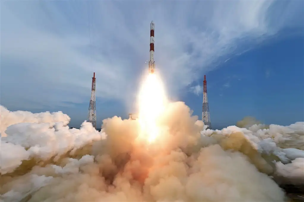 PSLV-C35/SCATSAT-1 Lift off